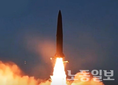 북한, 순항미사일 추정되는 발사체 2발 발사(자료사진)