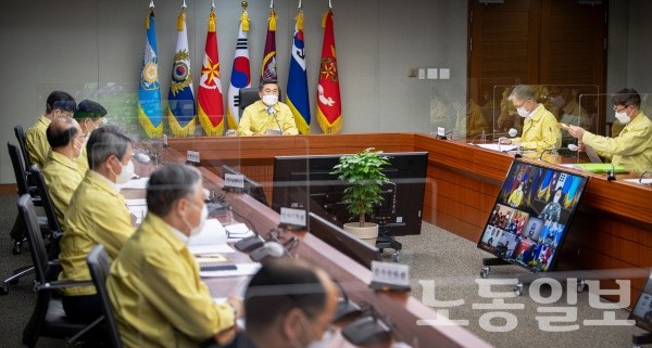 서욱 국방장관, 코로나19 제8차 전군 주요지휘관 회의 개최(사진=국방부)