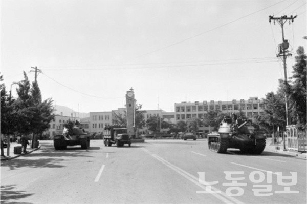 1980년 5월 27일 오전 8시 20분경 촬영된 옛 전남도청 앞 광장 모습(사진=옛전남도청복원추진단)